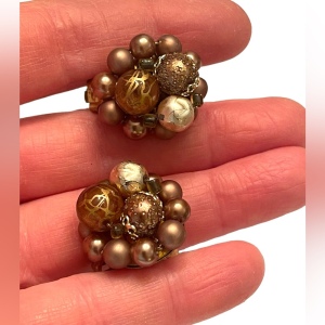 Vintage 1950s fancy brown faux pearl & glass clip on earrings