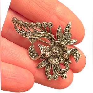 Stunning vintage sterling silver 925 Flower marcasite brooch