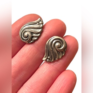 Vintage art deco sterling silver 925 Wave fancy screw back earrings