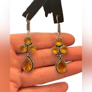 Lovely silver finish Citrine glass handmade Indonesian dangle earrings