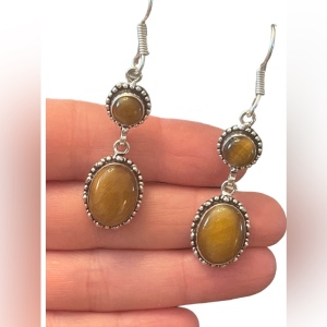 Silver finish Tiger eye GLASS Indonesian Dangle earrings