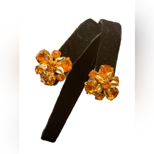 Vintage fancy Amber crystal flower clip on earrings gold finish