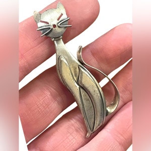 Vintage Mid Century Beau Sterling antiqued brushed Kitty cat brooch