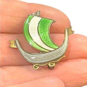 NORWAY DESIGNER AKSEL HOLMSEN STERLING SILVER GOLD ENAMEL VIKING SHIP PIN BROOCH