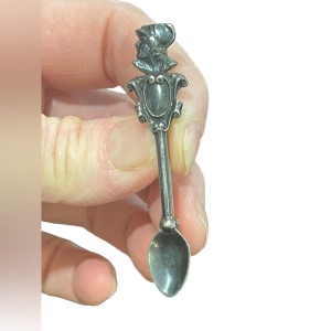 Antique European KNIGHT sterling silver 925 spoon brooch