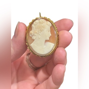 Vintage Mid Century 1950s Gold filled Carved shell Cameo fancy brooch pendant