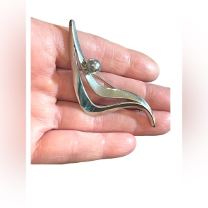 Sigi Pineda Modernist Sterling Silver & Pearl Brooch Renown Tasco/Taxco Mexico