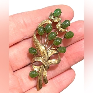 Antique Gold filled Jadite Fancy etched fine flower brooch Victorian