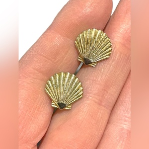 Vintage Birks gold finish shell cufflinks