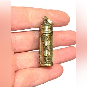 Vintage silver finish Chinese Good luck poison pendant vial