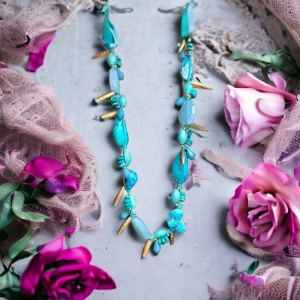 40” Faux Turquois Statement necklace