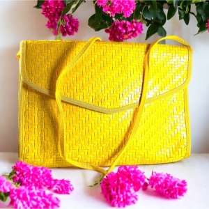 Vintage Italy Italian Bright Sunshine Yellow Basket weave straw purse shoulder