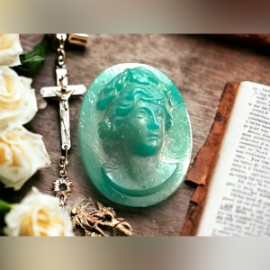 Antique Green agate glass carved rare Unset unframed high relief cameo