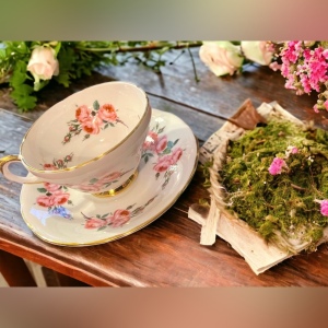 Sutherland England Tea Cup Saucer pastel pink floral flowers Fine Bone China