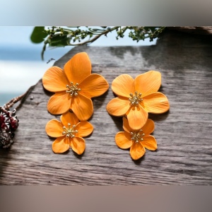 Lovely Summer orange Hawaiian flower Metal Dangle earrings Beach