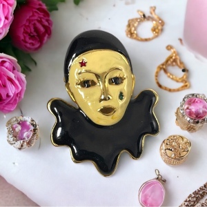 Black & Cream enamel MIME Harlequin clown brooch