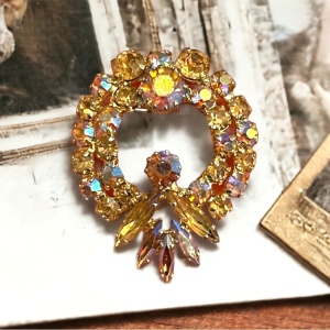 Vintage 1960s Amber AB crystal Rhinestone statement brooch