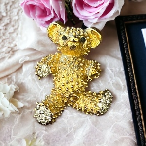 Vintage 1980s D Orlan Gold finish rhinestone teddy bear brooch