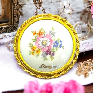 Antique Limoges porcelin Hand painted flowers gold finish round brooch appx 1920