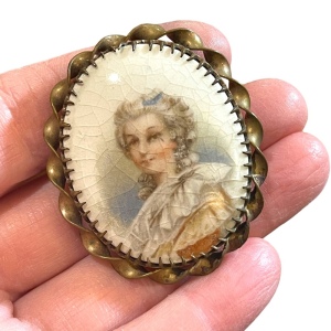 Vintage 1930s Ceramic handpainted antiqued distressed Lady cameo brooch