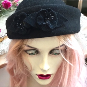 Vintage Black Liz Claiborne hat