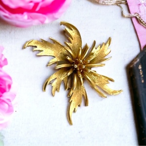 Vintage COROCRAFT high end antique finish flower brooch starburst