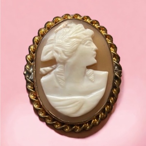 - Vintage Art Deco style Gold filled carved shell RF cameo lady