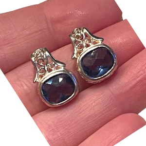 Lovely sterling silver 925 Blue crystal sim sapphire ornate earrings