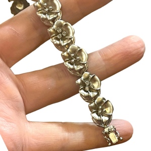 Lovely antiqued finish sterling silver 925 DIAMOND fancy flower link bracelet