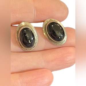 vintage southwestern black onyx and sterling silver cabachon earrings