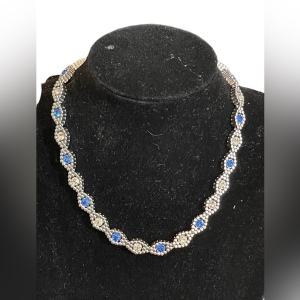 Lovely Ninna Ricci 14” blue & clear crystal silver finish necklace