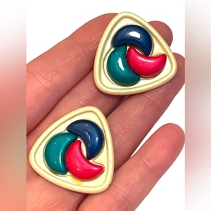 Vintage 1970s Colorful Chunky metal & resin plastic groovy earrings