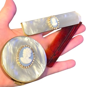 Rare Vintage C1950s Cameo comb & compact blue lucite Othermof pearl finish gold