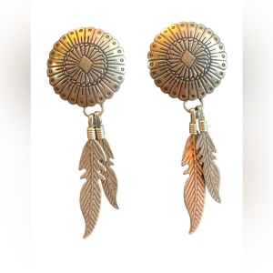 Vintage Native southwestern Sterling Silver 925 concho feather earrings TK