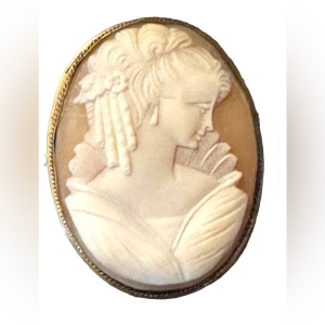 Lovely vintage victorian lady large carved shell cameo pinchbeck