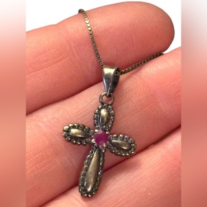 Vintage 1980s sterling silver small cross ruby stone pendant necklace