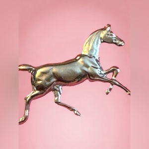 Vintage Sterling silver galloping horse brooch