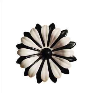 Vintage 1960s Metal flower Brooch enamel black & white