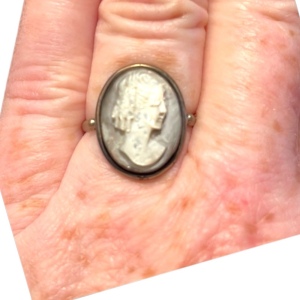 VTG Oxidized sterling silver Cameo ring