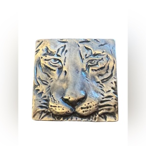 Lovely vintage LION Square ornate metal brooch