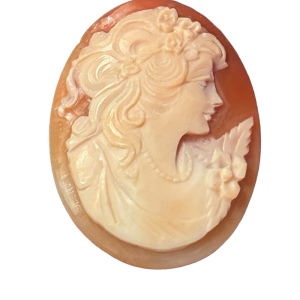 Vintage unframed carved shell cameo lady