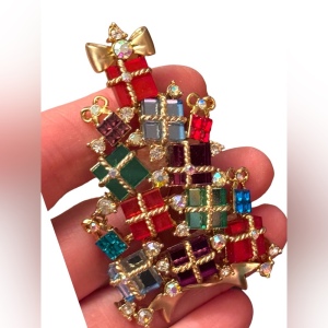 RUNWAY Vintage gold plate jeweled Christmas tree rhinestone multi color crystal