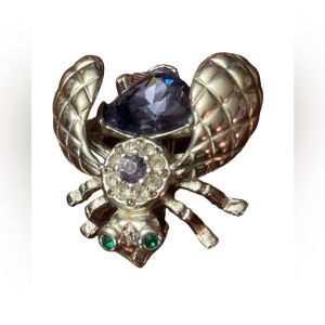 Joan Rivers purple crystal fly bug insect brooch silver finish