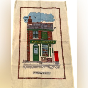 Vintage tea towel 20x32” coronation street Linen