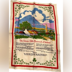 Vintage tea towel 20x32” The green little shamrock of Ireland Linen