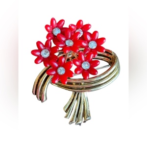 Vintage 1960s CORO plastic rhinestone flowers gold finish brooch