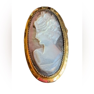 Vintage 12k gold filled Catamore Carved abalone MOP fancy oval CAMEO brooch