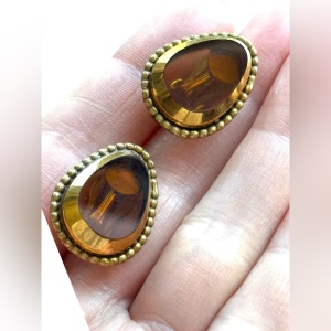 Vintage Robert gold finish 1950s CZCH Amber glass clip on earrings