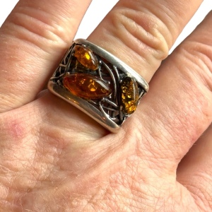 Vintage sterling silver 925 modernist brutalist AMBER ring filagree web