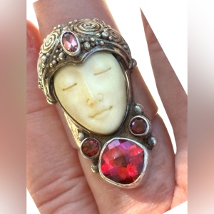 RARE Sajen Goddess Large Ruby Amethyst Garnet sterling silver 925 Ring c2004